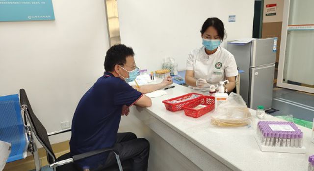 四川九绵高速JL8总监办组织员工健康体检活动，为员工健康护航