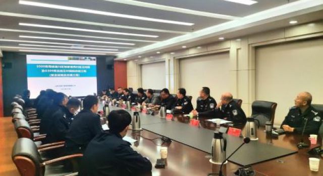 淄博市交警支队组织经十路东延“三同时”讨论会